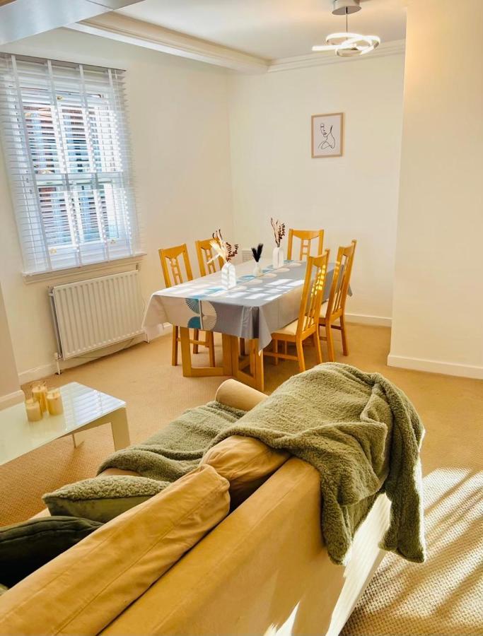 The Vista Apartment London Exterior photo